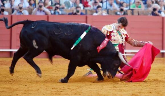 J -7 AVANT LA FERIA DE PENTECÔTE : SÉVILLE TOMBE SOUS LE CHARME DE SAMUEL NAVALÓN